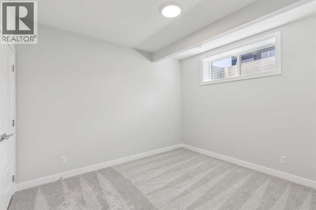 73 Southborough Square Property Photo 29
