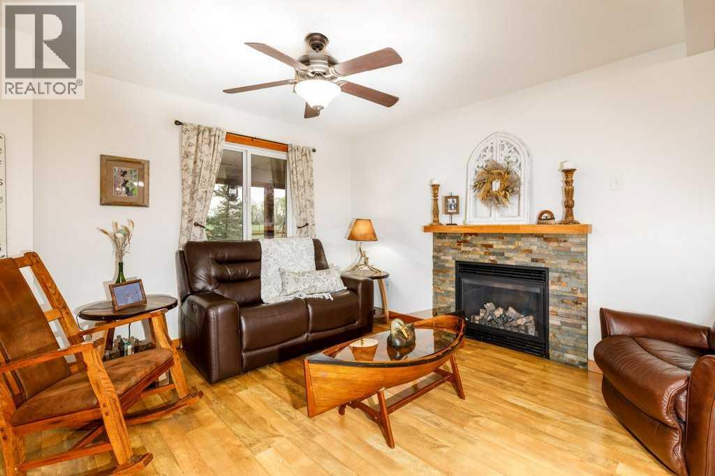 41251 Range Road 210 Property Photo 8