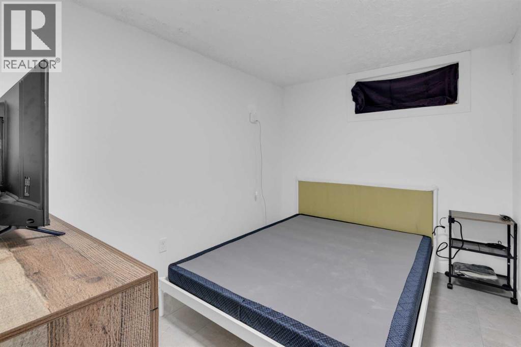 2231 39 Street Se Property Photo 21