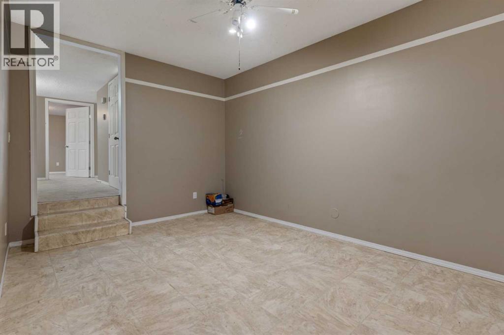 2 Railway Avenue N Property Photo 41