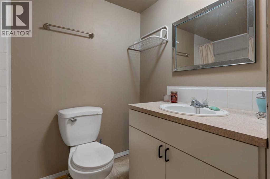 2 Railway Avenue N Property Photo 49