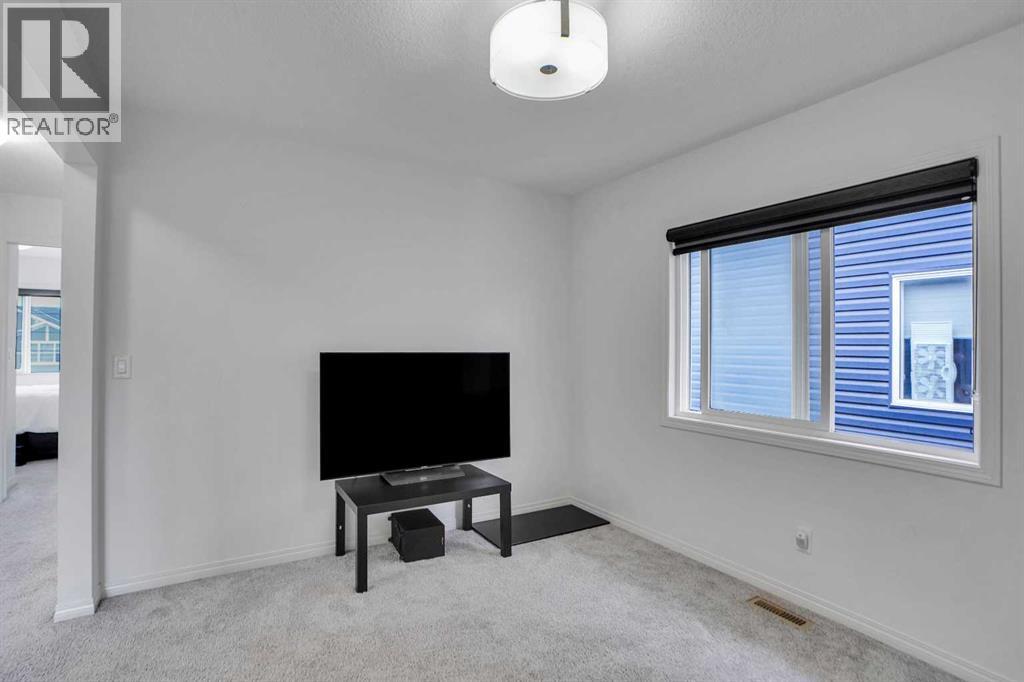 726 Redstone Drive Ne Property Photo 34