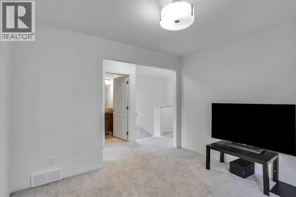 726 Redstone Drive Ne Property Photo 35