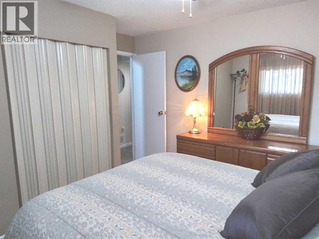 4607 46 Avenue Property Photo 9