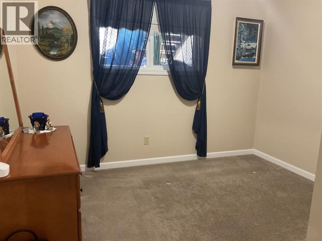 4607 46 Avenue Property Photo 16