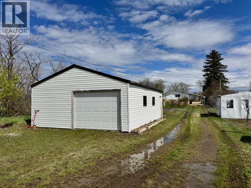 9920 113 Street Property Photo 3