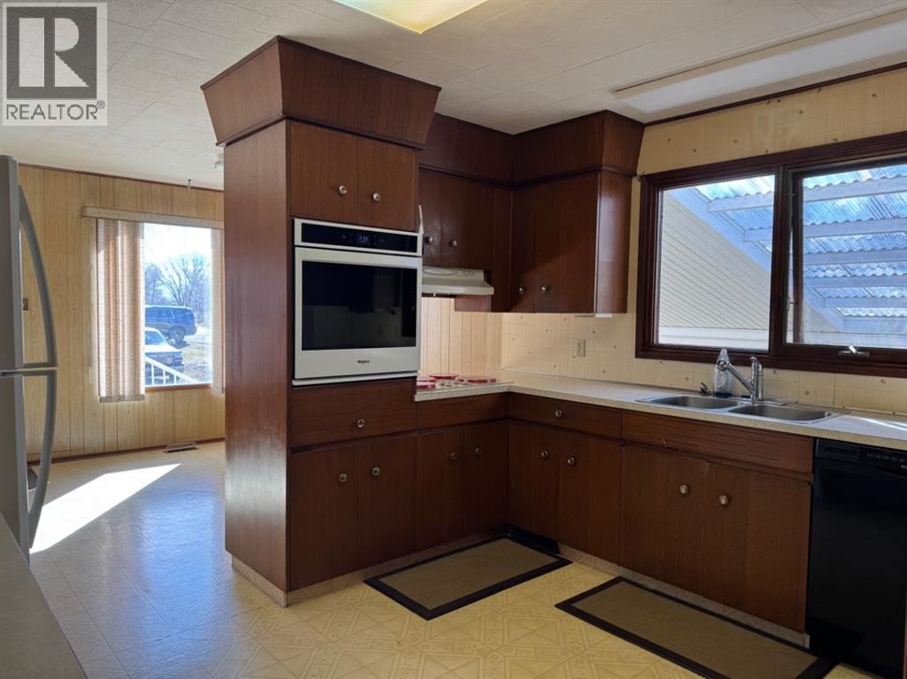 9920 113 Street Property Photo 5
