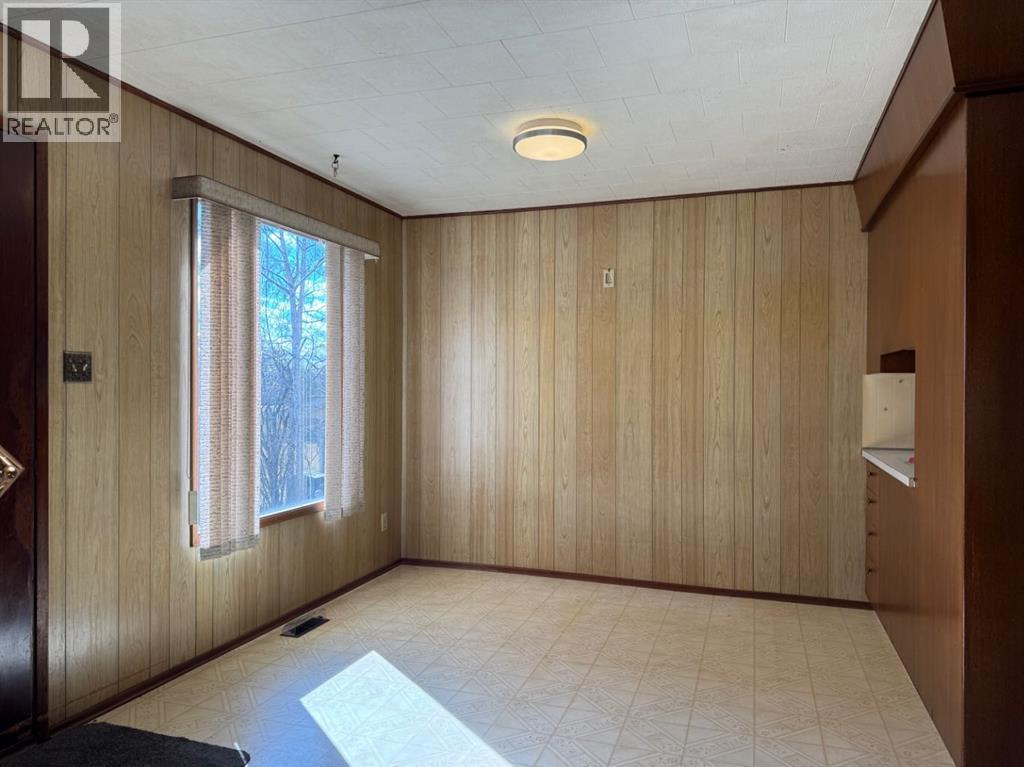 9920 113 Street Property Photo 13