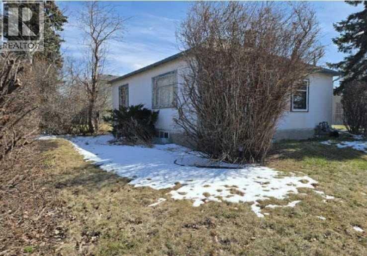 2301 20 Avenue N Property Photo 4