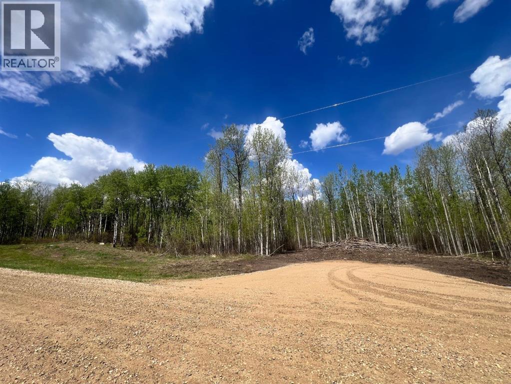 2620445;1; 3 Property Photo 2