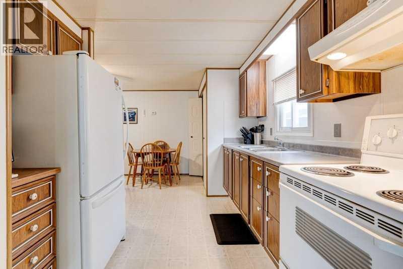 6724 17 Avenue Southeast Property Photo 10