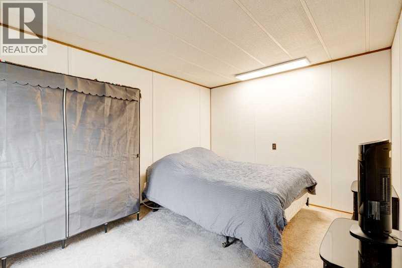 6724 17 Avenue Southeast Property Photo 17