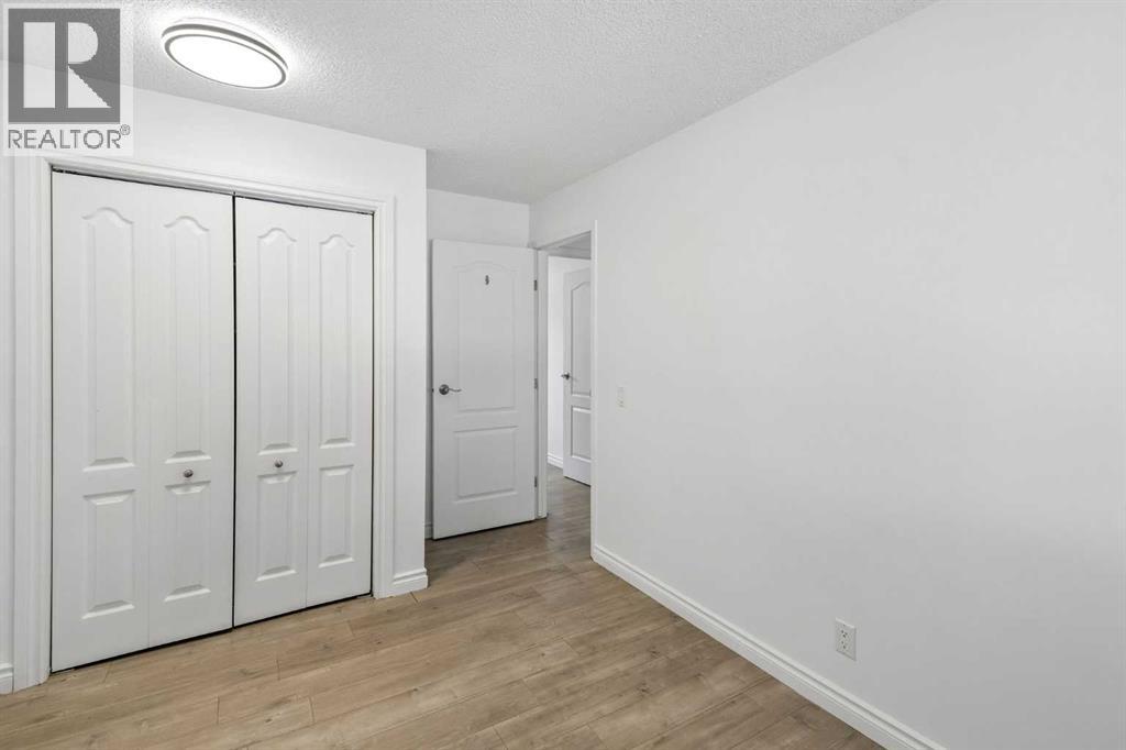 83 Appletree Close Se Property Photo 13