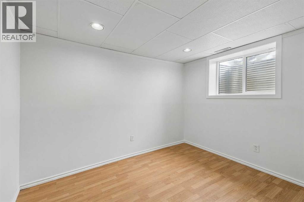 83 Appletree Close Se Property Photo 22