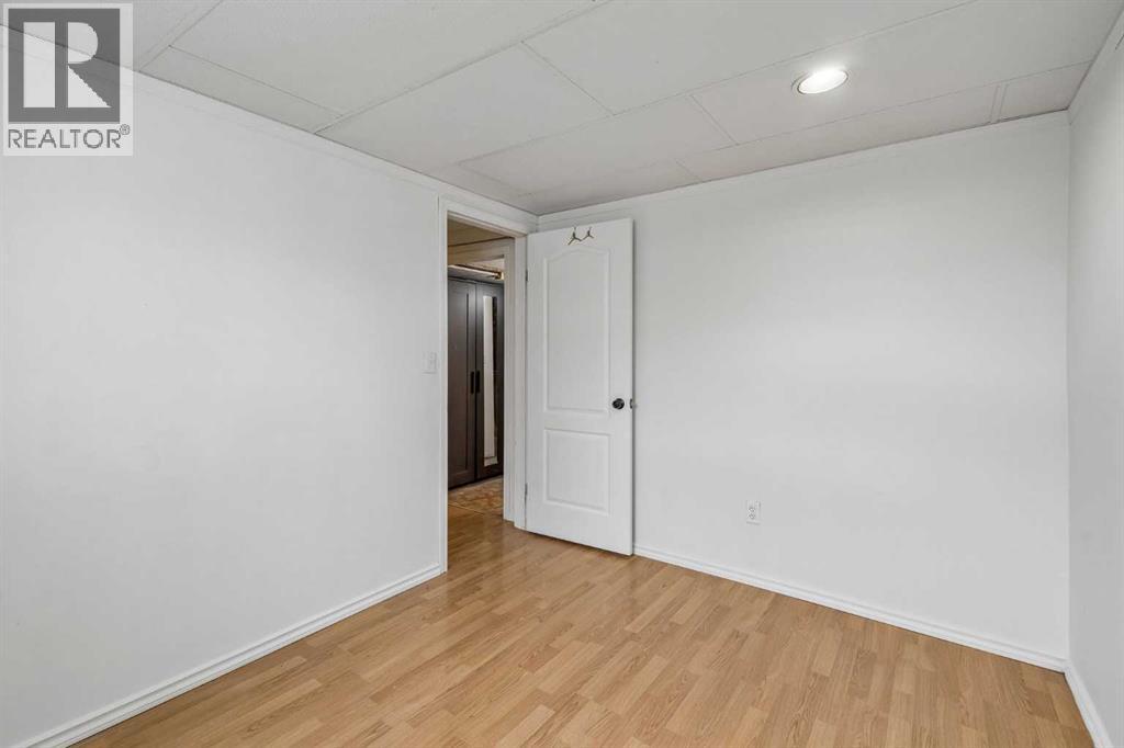 83 Appletree Close Se Property Photo 23