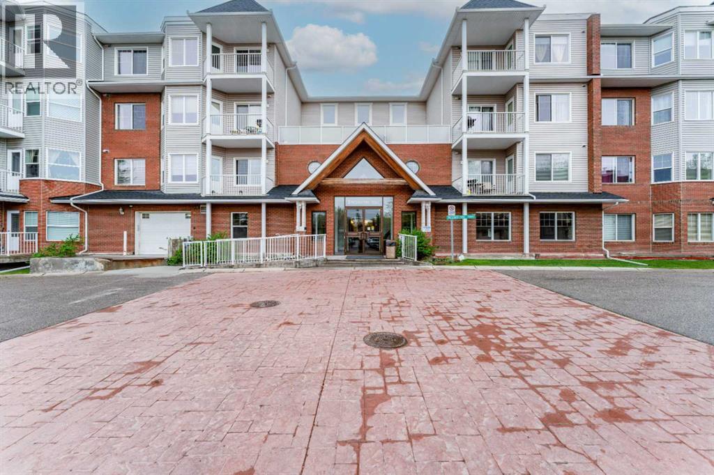 8 Prestwick Pond Terrace Southeast