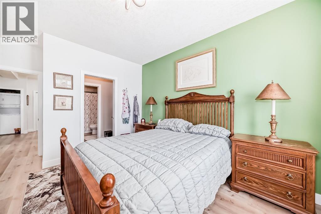 1005 Westmount Drive Property Photo 22