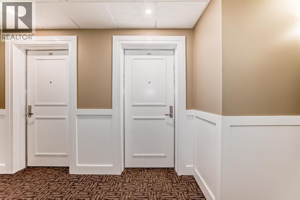 1005 Westmount Drive Property Photo 29