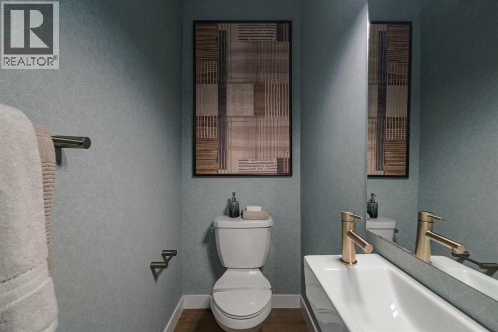 708 Sovereign Common Sw Property Photo 22