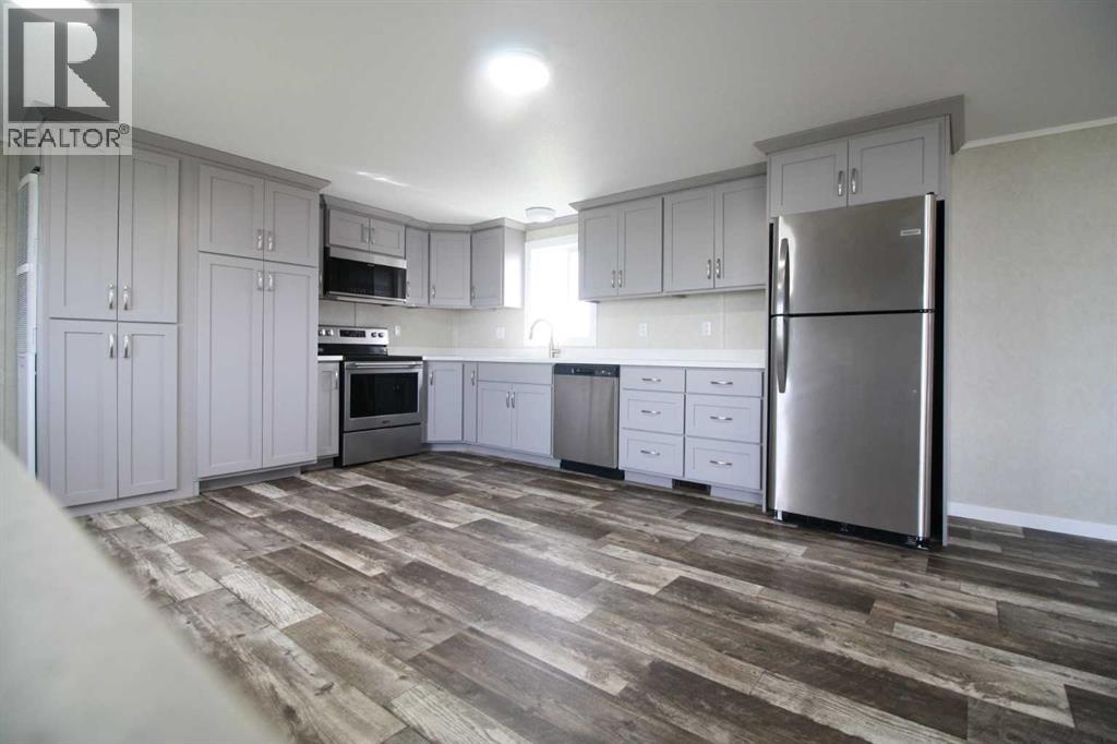 32 Deerglen Property Photo 8