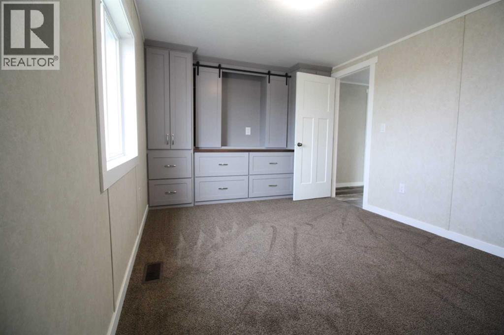 32 Deerglen Property Photo 12