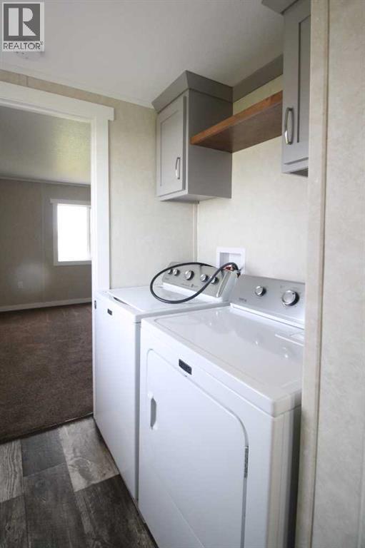 32 Deerglen Property Photo 14
