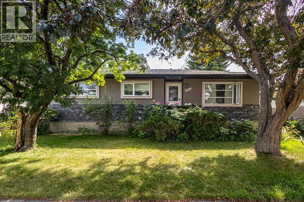 2816 24 Street NW Property Photo 1