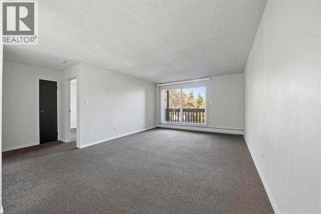 4746 55 Street Property Photo 12