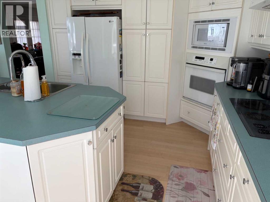 1065 East Chestermere Drive Property Photo 3