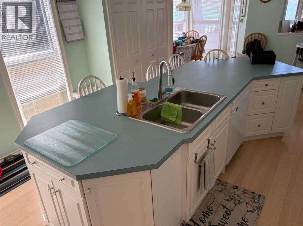 1065 East Chestermere Drive Property Photo 4