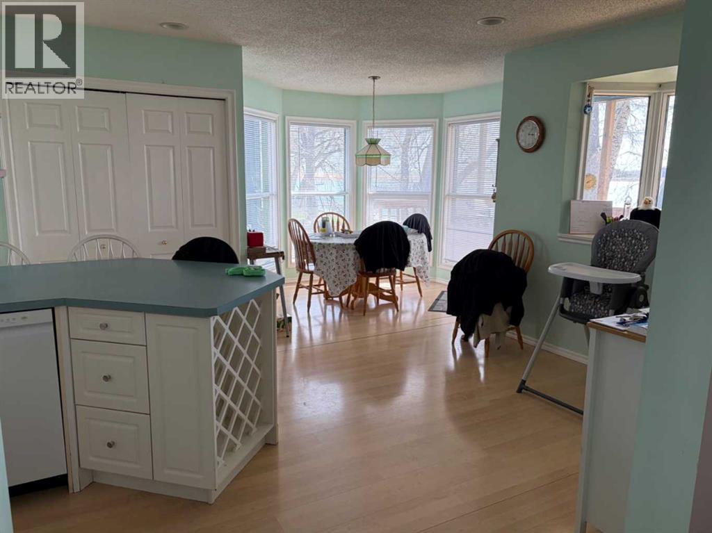 1065 East Chestermere Drive Property Photo 8