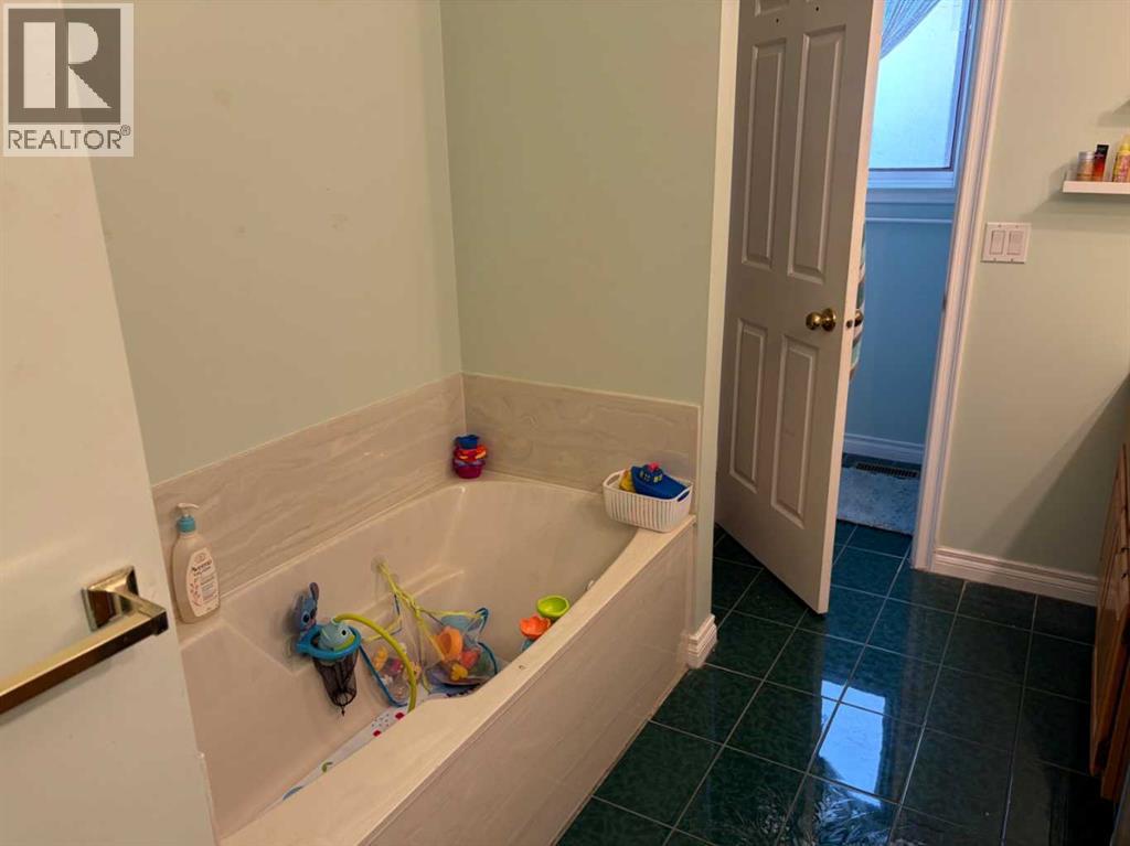 1065 East Chestermere Drive Property Photo 22