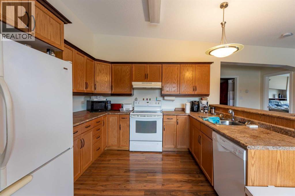 120 Steele Crescent Property Photo 11