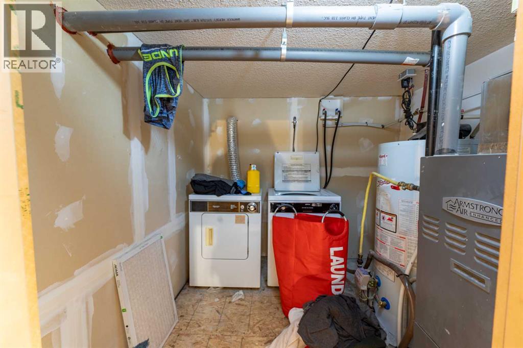 120 Steele Crescent Property Photo 22