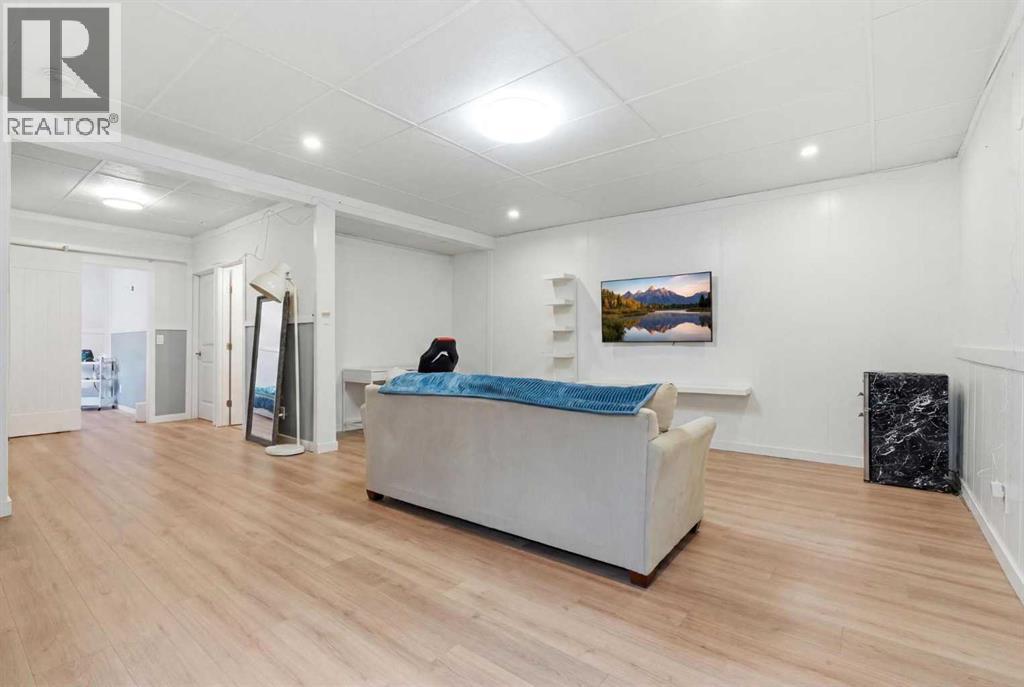 4 Panton Road Nw Property Photo 23