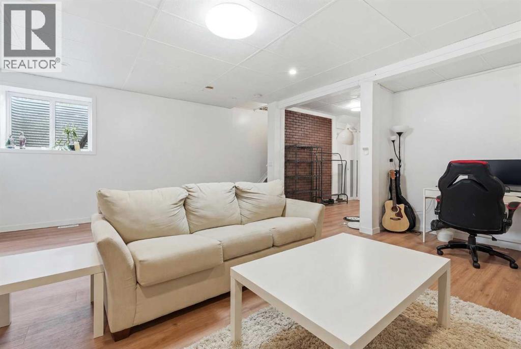 4 Panton Road Nw Property Photo 24
