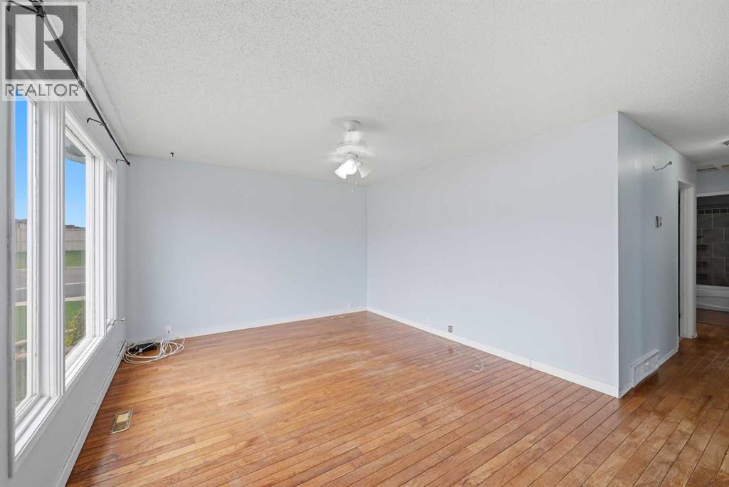 128 Ridgegate Way Sw Property Photo 5