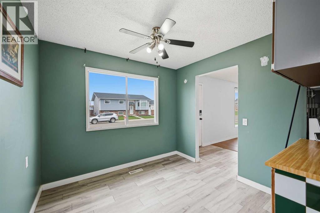 128 Ridgegate Way Sw Property Photo 9