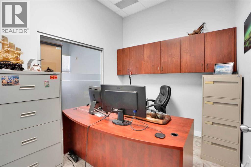 880 4 Avenue Sw Property Photo 15