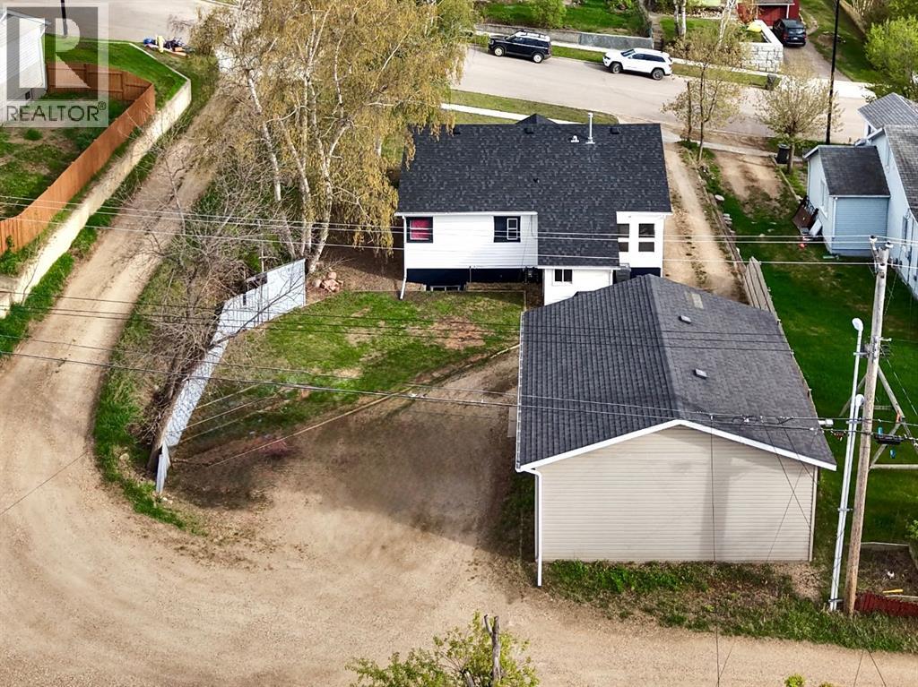 10122 106 Avenue Property Photo 7