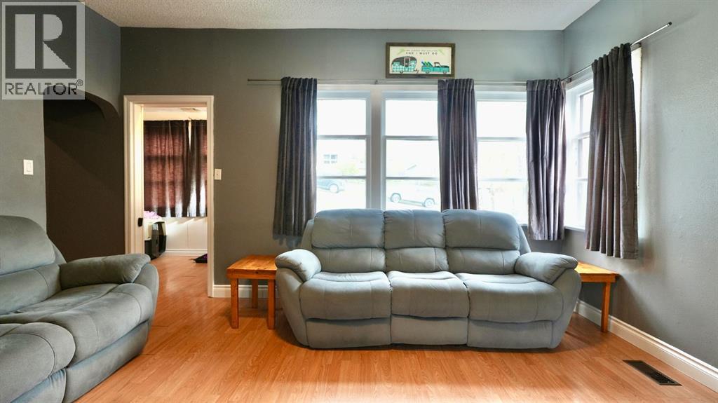 10122 106 Avenue Property Photo 13