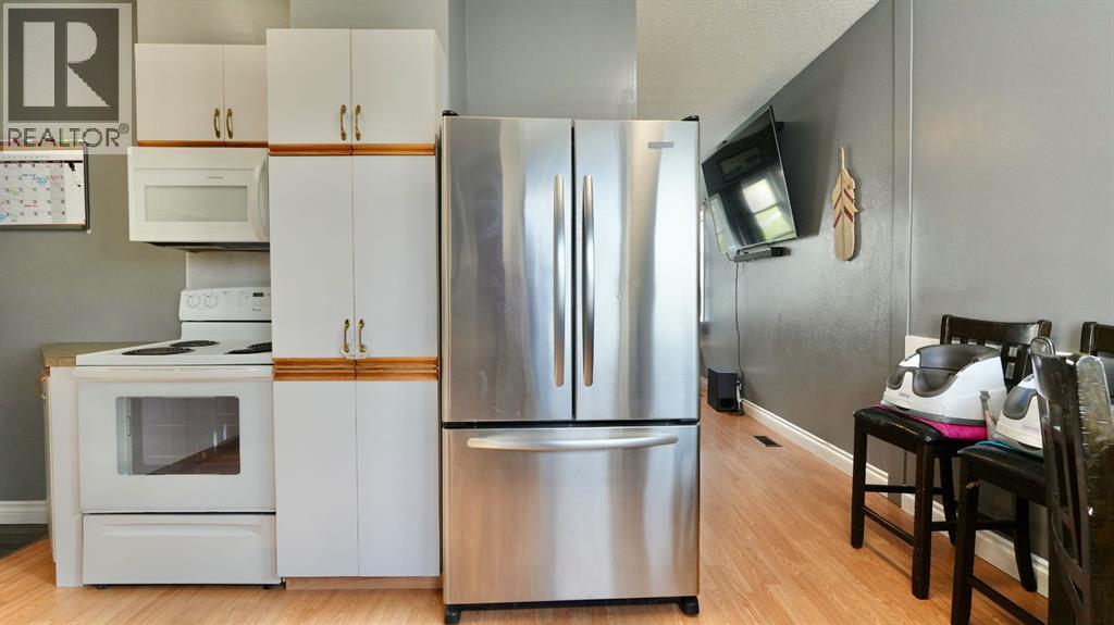 10122 106 Avenue Property Photo 16
