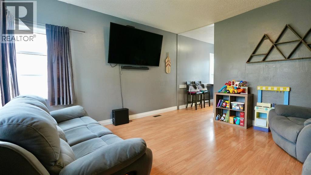 10122 106 Avenue Property Photo 30