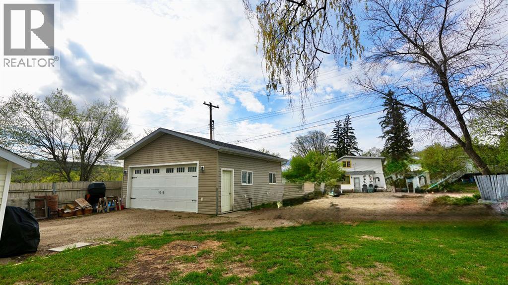 10122 106 Avenue Property Photo 43