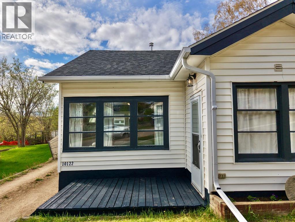 10122 106 Avenue Property Photo 45