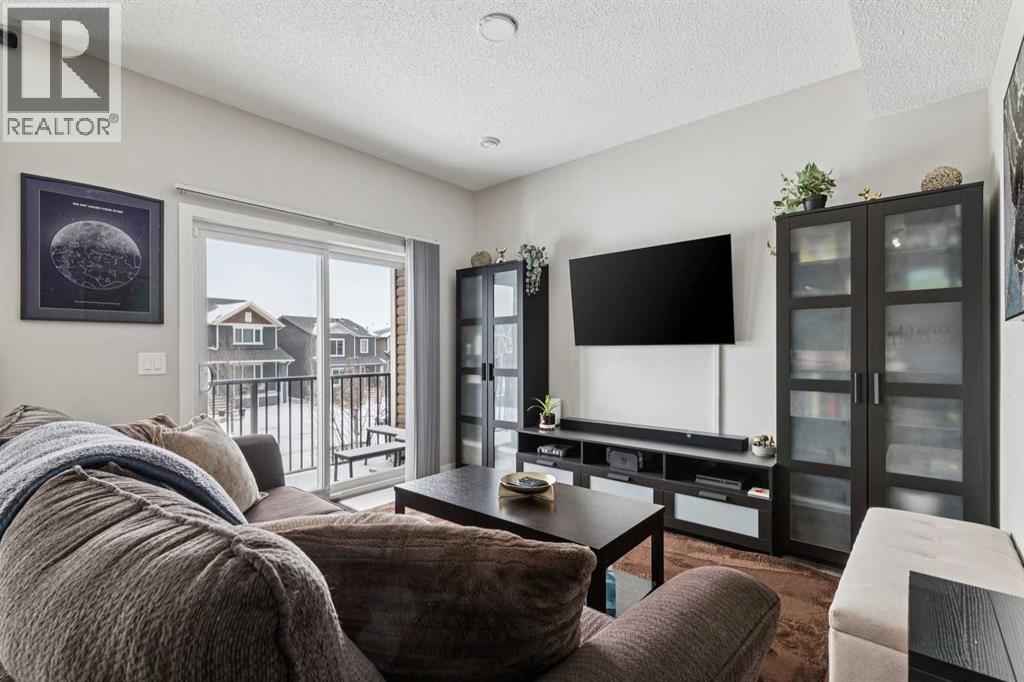 250 Fireside View Property Photo 6