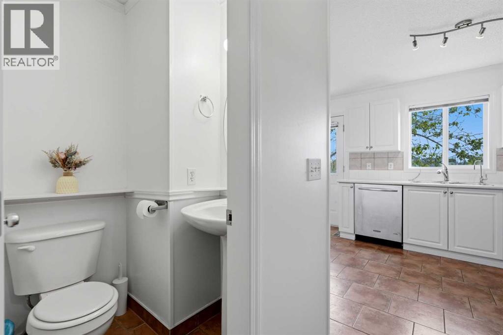 249 Citadel Point Nw Property Photo 10