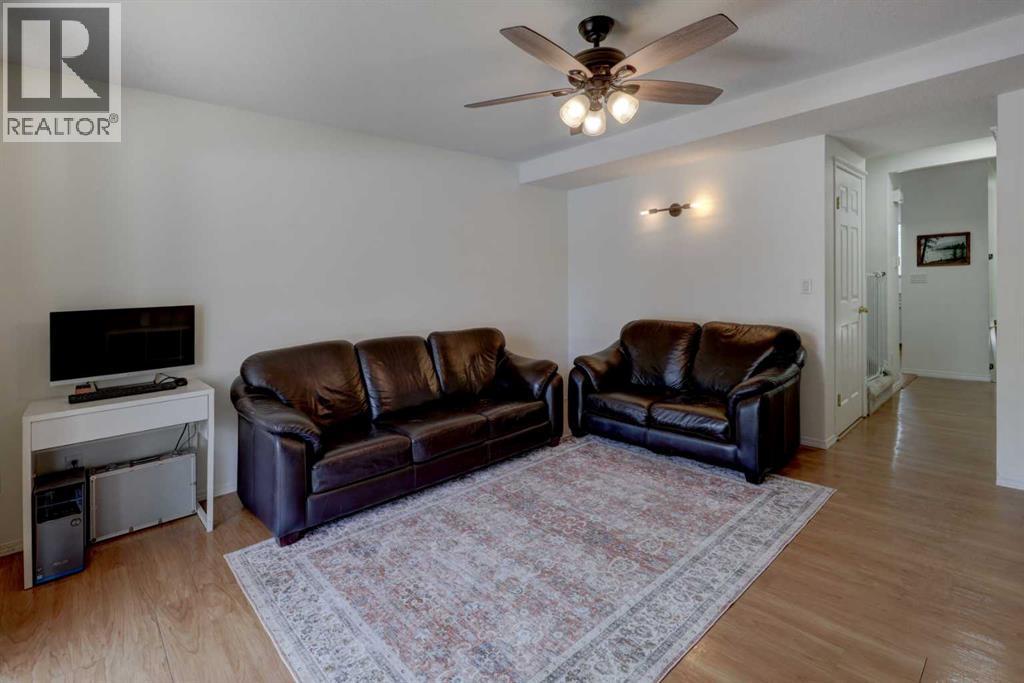707 Westmount Drive Property Photo 15
