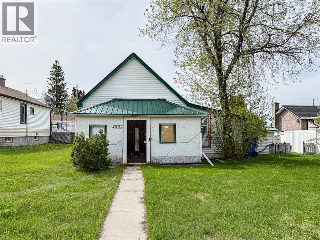 2031 18 Avenue Property Photo 1