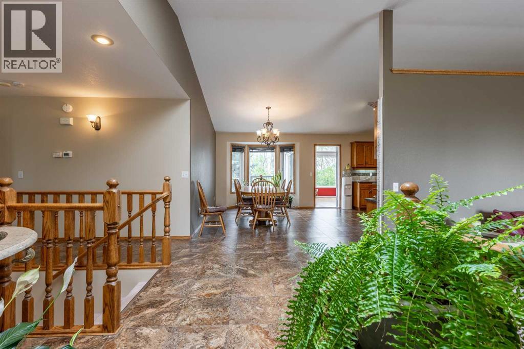 194043 Twp 120 Property Photo 6